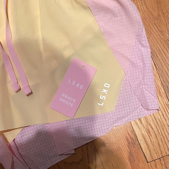 LSKD x Grace Grove Accelerate Mid-Rise Running Shorts - Lemon & Marshmallow - Picture 5 of 5